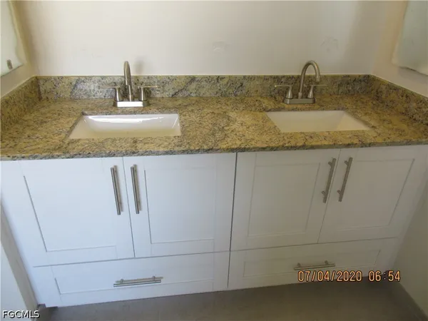 $2,400 | 918 Northeast 13th Street, Cape Coral, FL 33909