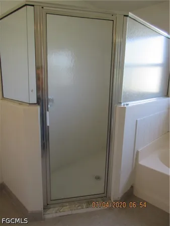 $2,400 | 918 Northeast 13th Street, Cape Coral, FL 33909