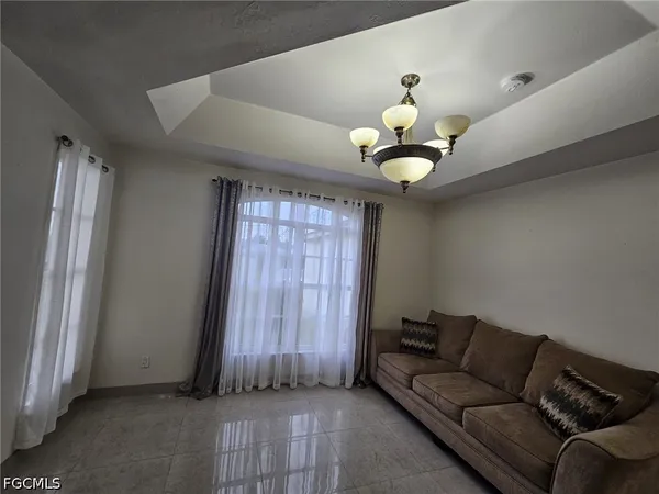 $2,400 | 918 Northeast 13th Street, Cape Coral, FL 33909