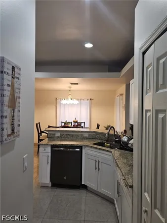 $2,400 | 918 Northeast 13th Street, Cape Coral, FL 33909