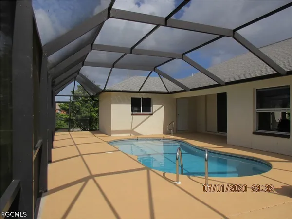 $2,400 | 918 Northeast 13th Street, Cape Coral, FL 33909