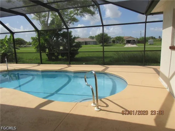 $2,400 | 918 Northeast 13th Street, Cape Coral, FL 33909