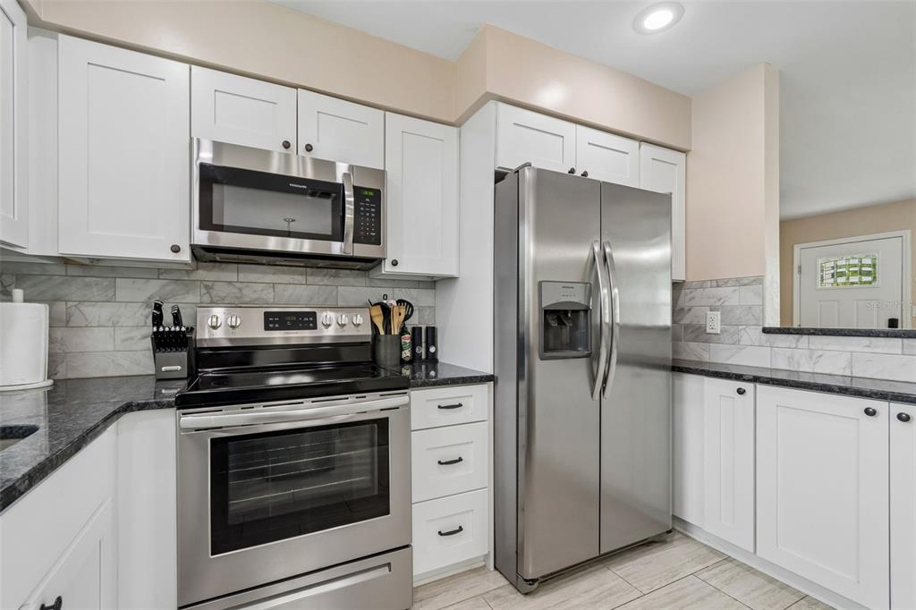 5501 82nd Avenue North Pinellas Park, FL 33781 - Photo 17 of 42