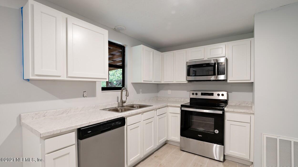 10673 Arnez Road Jacksonville, FL 32218 - Photo 6 of 15 DSC00628