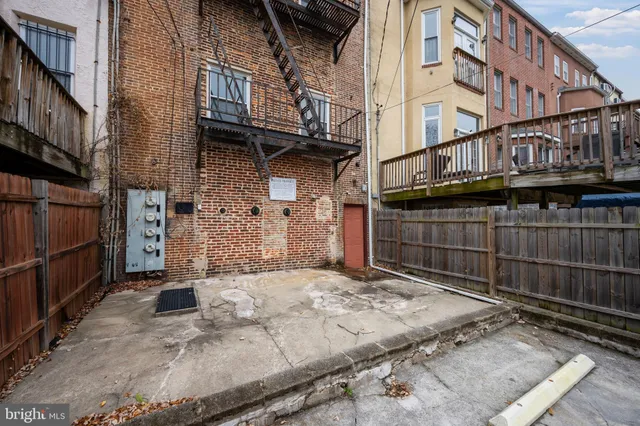 $1,450 | 2422 Madison Avenue, Unit 1, Baltimore, MD 21217