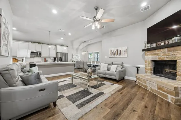 $315,000 | 108 Maverick Lane, Pilot Point, TX 76258