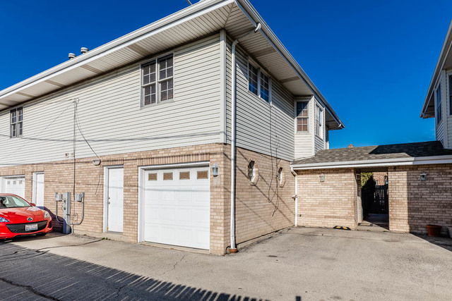 5343 Long Avenue, Unit 4 Chicago, IL 60638 - Photo 1 of 49