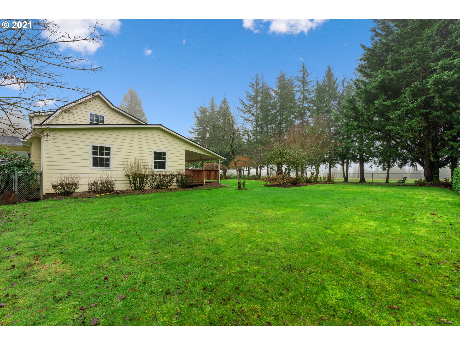 1915 Northeast 289th Street Ridgefield, WA 98642 - Photo 3 of 32