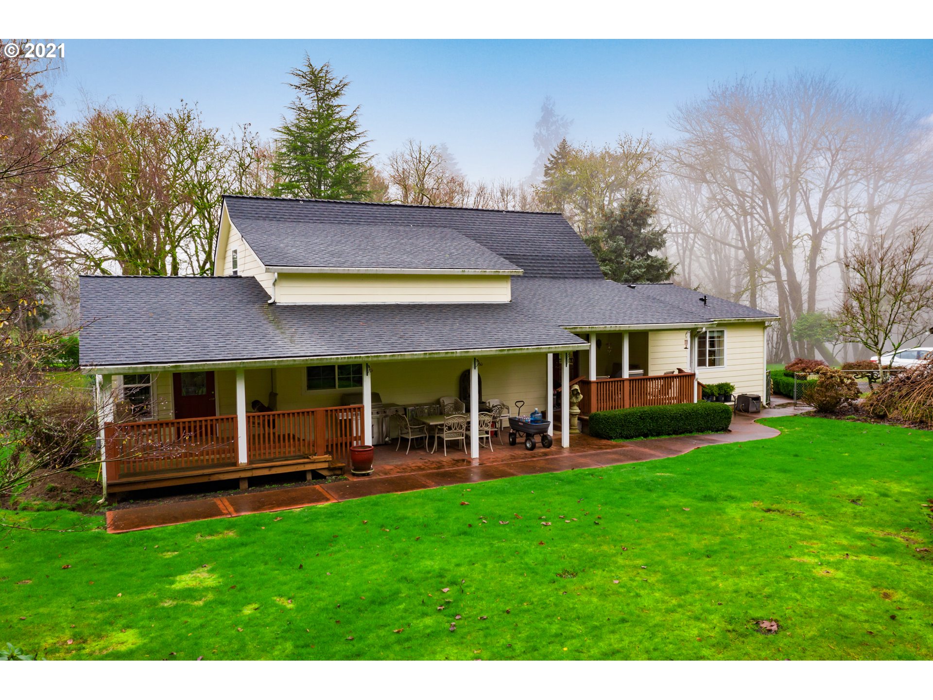 1915 Northeast 289th Street Ridgefield, WA 98642 - Photo 4 of 32