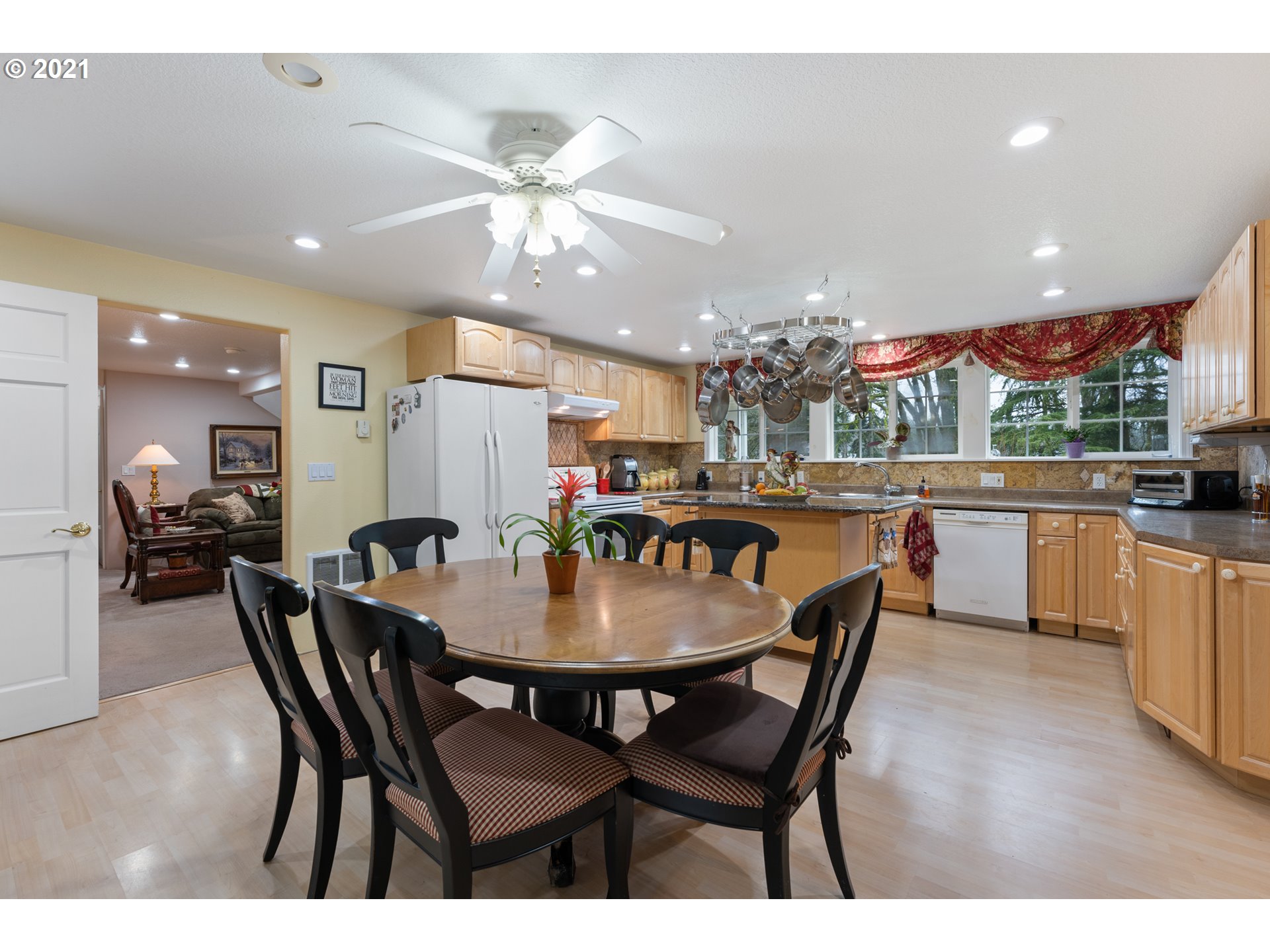 1915 Northeast 289th Street Ridgefield, WA 98642 - Photo 8 of 32