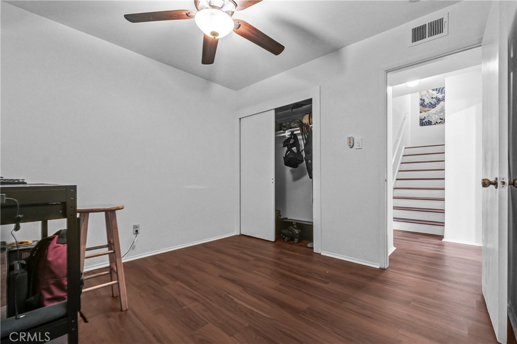 30 Camelback Avenue South Carson, CA 90745 - Photo 15 of 29
