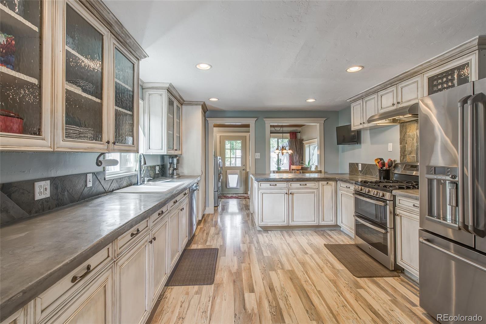 2875 Fenton Street Wheat Ridge, CO 80214 - Photo 2 of 17