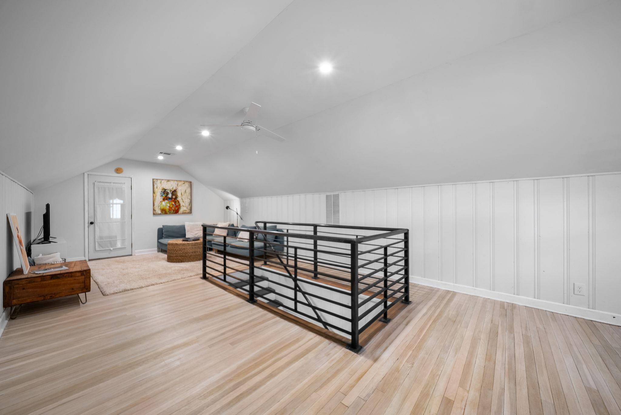 267 North Rose Road Memphis, TN 38117 - Photo 18 of 40 a view of livingroom with furniture and wooden floor