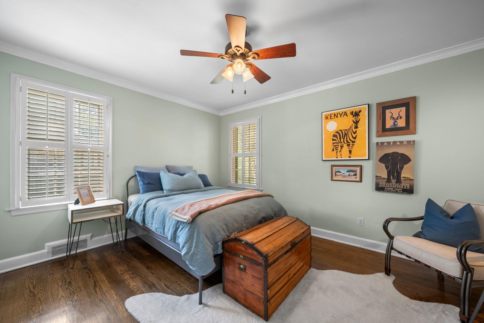 267 North Rose Road Memphis, TN 38117 - Photo 20 of 40 a bedroom with a bed couch and window