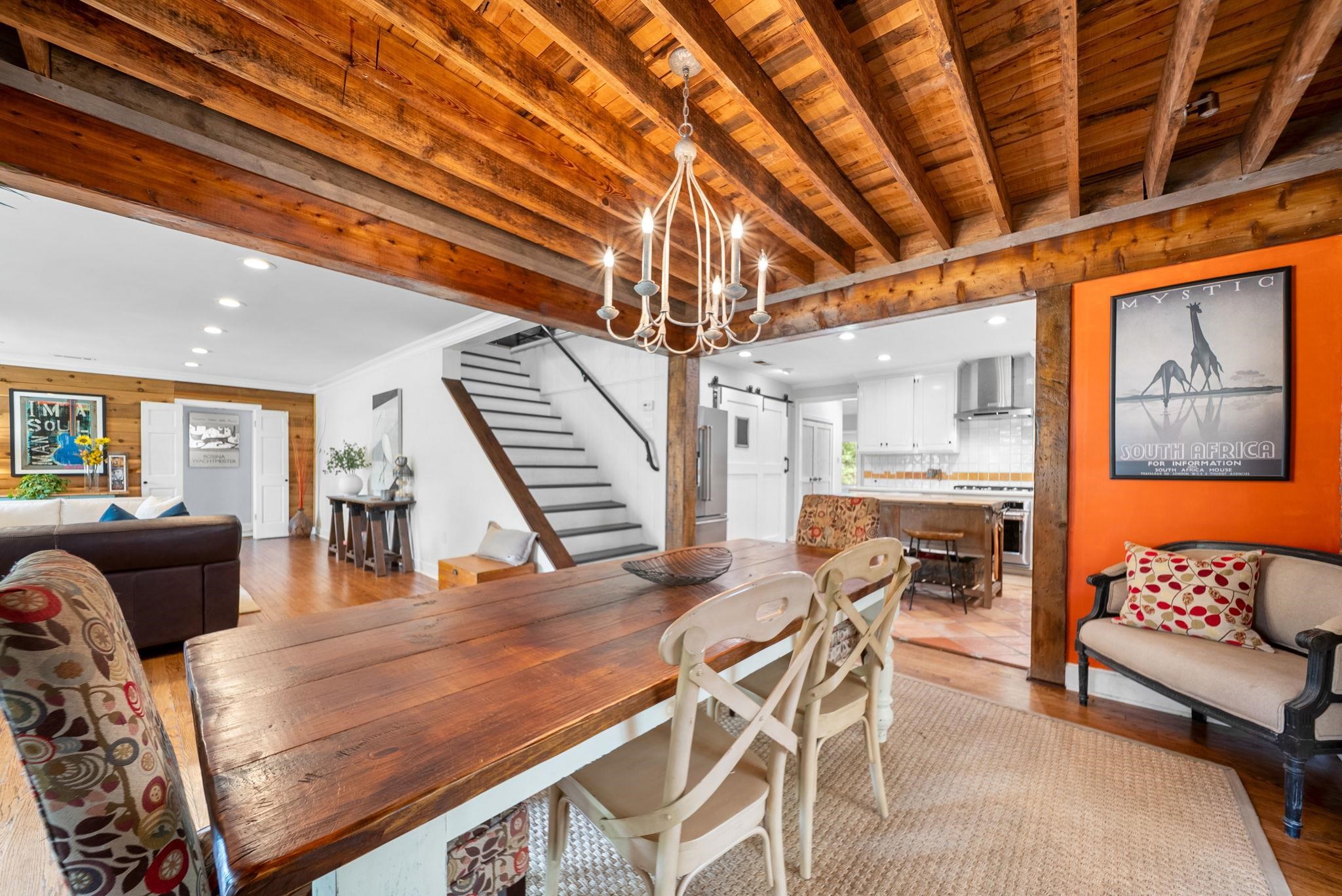 267 North Rose Road Memphis, TN 38117 - Photo 10 of 40 a outdoor space with lots of furniture and wooden floor