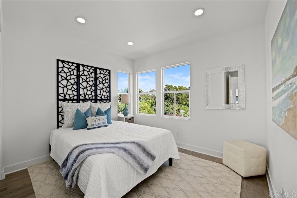 715 Adelaide Circle Encinitas, CA 92024 - Photo 13 of 25