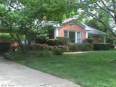 1925 Larchmont Road Akron, OH 44313 - Photo 1 of 1