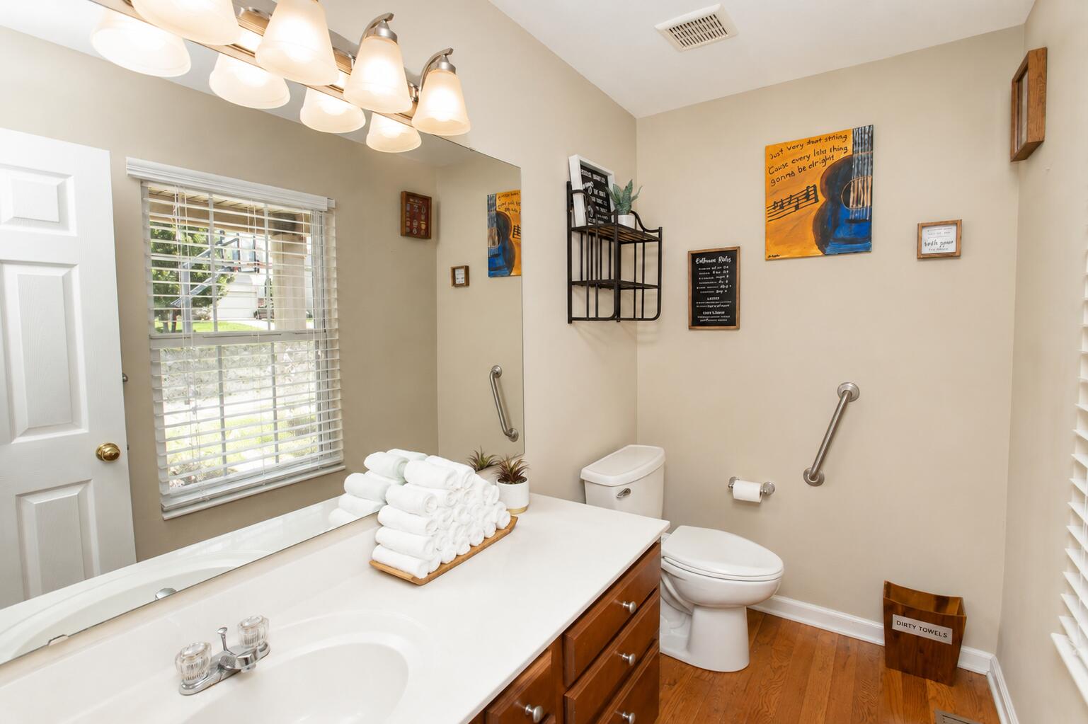 6299 Finchley Road Independence, KY 41051 - Photo 6 of 29 mainfloorbathroom