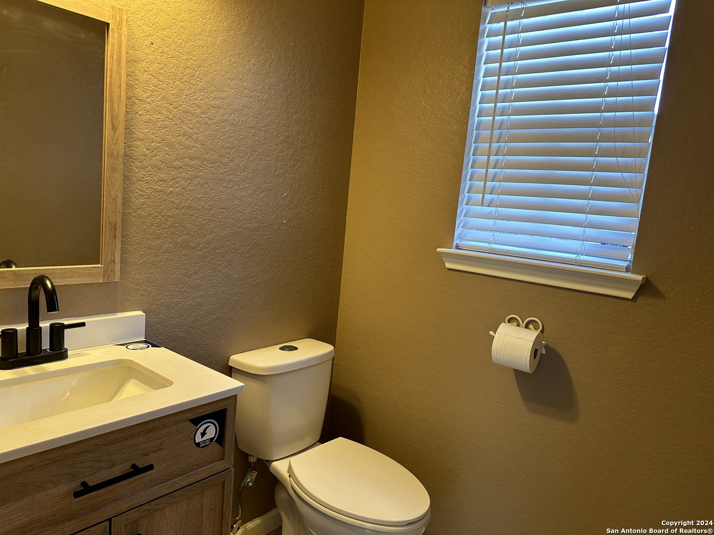 225 Woodstone Loop Cibolo, TX 78108 - Photo 15 of 33