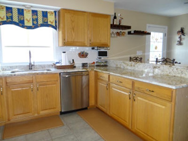 24 Bayview Road Saugus, MA 01906 - Photo 8 of 30 Gallery Image 8