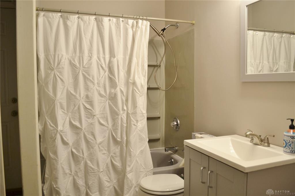 2134 Tanager Road Springfield, OH 45505 - Photo 19 of 29 Gallery Image 19