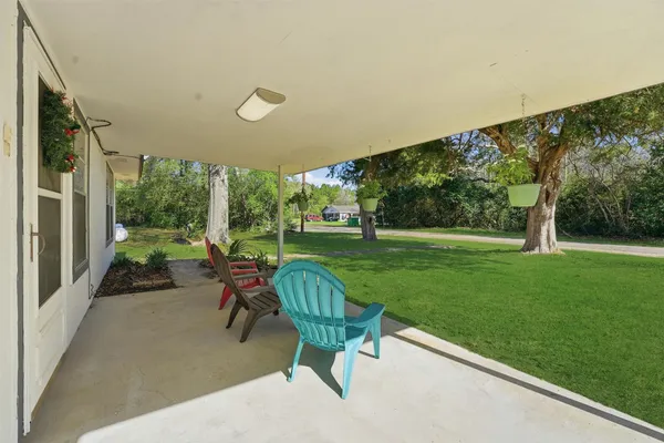 $339,000 | 12782 Flowers Drive, Saratoga, TX 77585