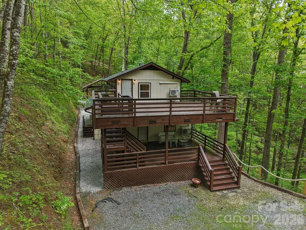 $495,000 | 291 Dills Road, Bryson City, NC 28713