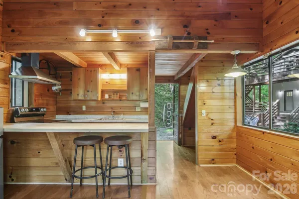 $495,000 | 291 Dills Road, Bryson City, NC 28713