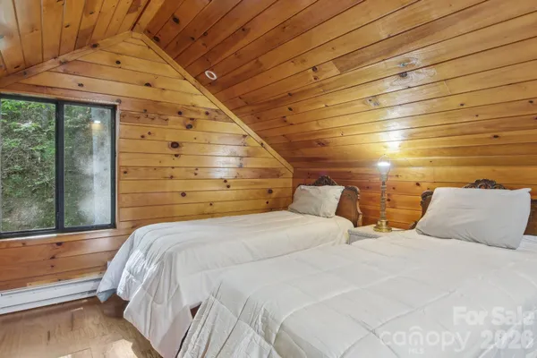 $495,000 | 291 Dills Road, Bryson City, NC 28713