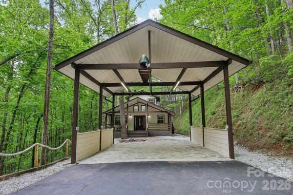 $495,000 | 291 Dills Road, Bryson City, NC 28713