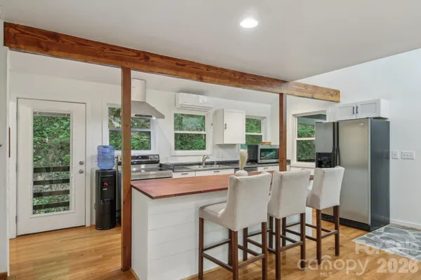 $495,000 | 291 Dills Road, Bryson City, NC 28713