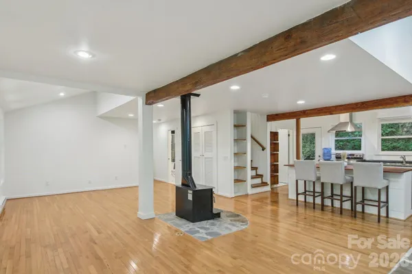 $495,000 | 291 Dills Road, Bryson City, NC 28713
