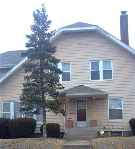 3154 Rockingham Road Davenport, IA 52802 - Photo 1 of 18 Gallery Image 1