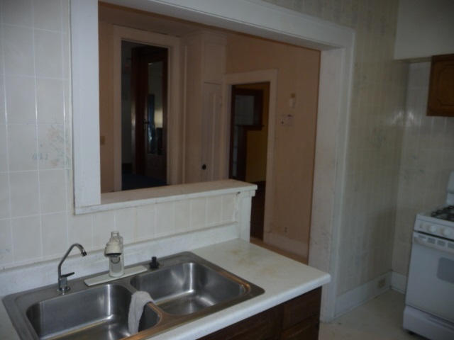 3154 Rockingham Road Davenport, IA 52802 - Photo 13 of 18 Gallery Image 13