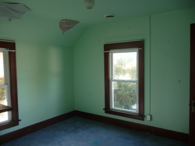 3154 Rockingham Road Davenport, IA 52802 - Photo 16 of 18 Gallery Image 16