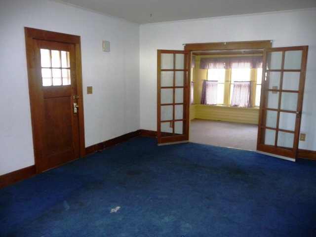 3154 Rockingham Road Davenport, IA 52802 - Photo 9 of 18 Gallery Image 9
