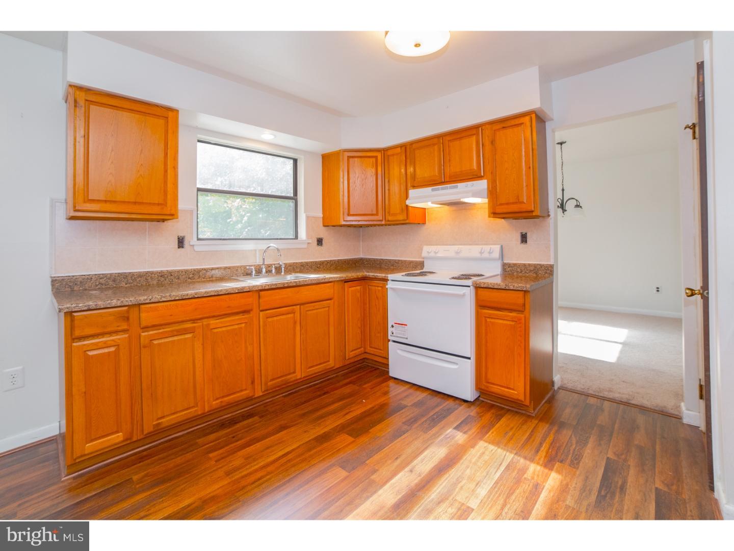 208 Aspen Road Williamstown, NJ 08094 - Photo 5 of 16 Gallery Image 5