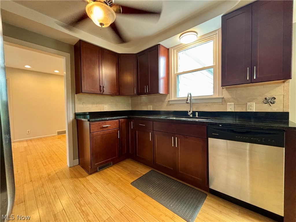 2607 Saybrook Road University Heights, OH 44118 - Photo 10 of 34 Gallery Image 10