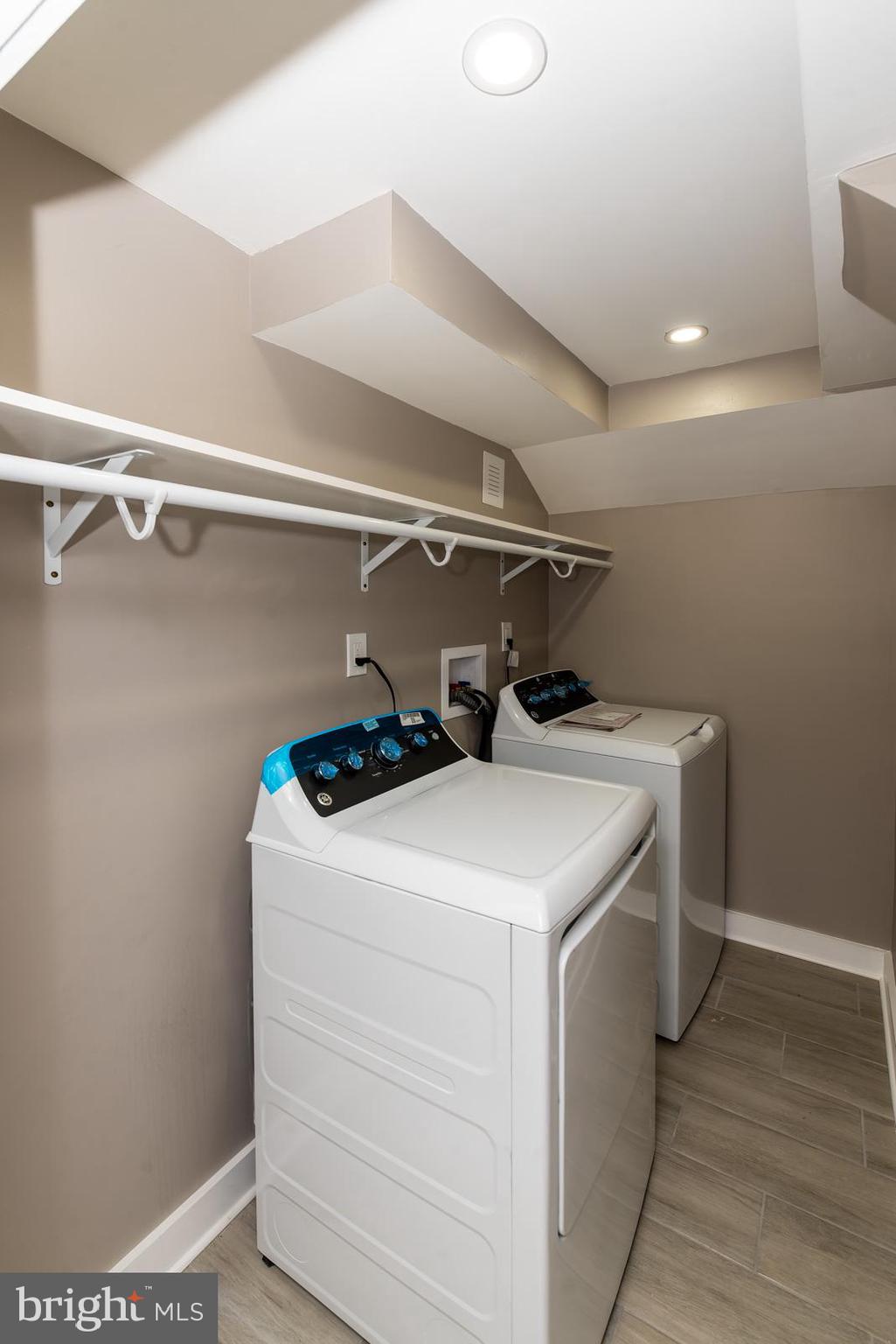 441 Harding Highway Pittsgrove, NJ 08318 - Photo 20 of 61 a utility room with dryer and washer