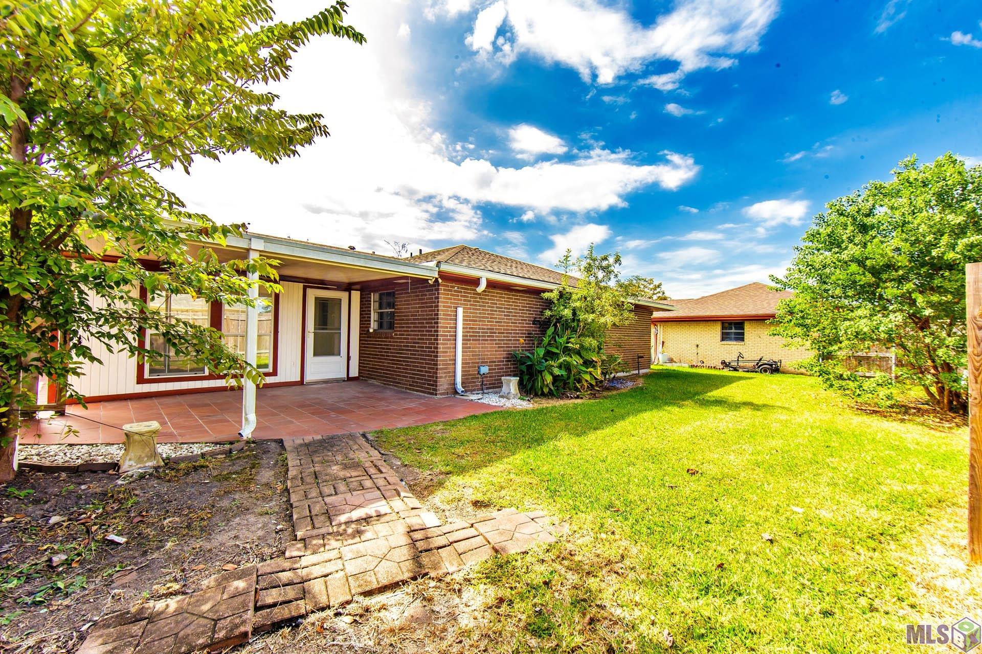2007 Ruby Drive Houma, LA 70363 - Photo 2 of 13