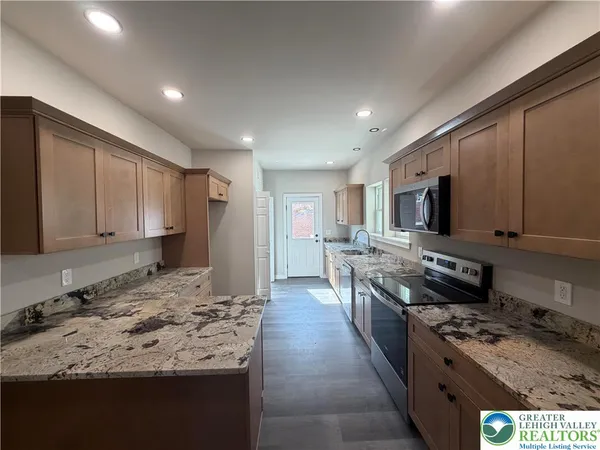 $325,000 | 28 South Jefferson Street, Allentown, PA 18102
