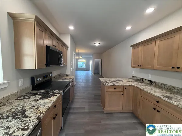 $325,000 | 28 South Jefferson Street, Allentown, PA 18102
