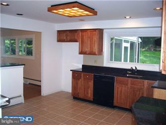 440 Cassatt Road Berwyn, PA 19312 - Photo 4 of 9 Kitchen