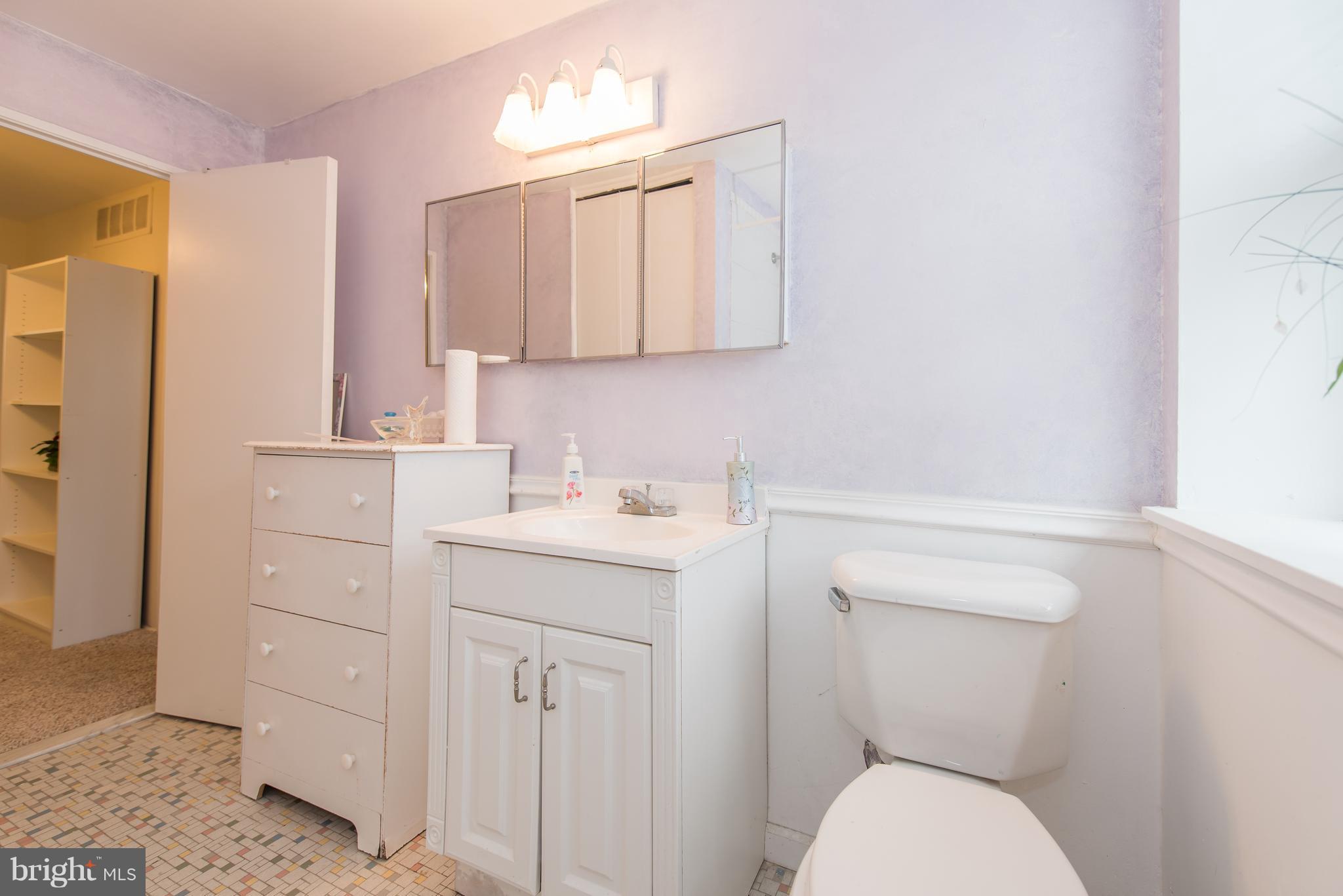 5202 Saybrook Road Baltimore, MD 21206 - Photo 22 of 27 Bath