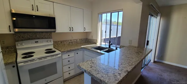 a view of livingroom with hardwood