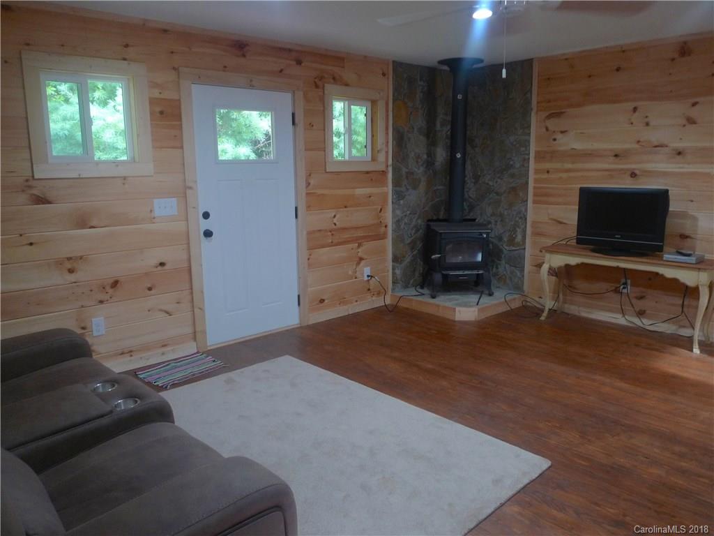 2133 Browning View Road Morganton, NC 28655 - Photo 4 of 11 Gallery Image 4
