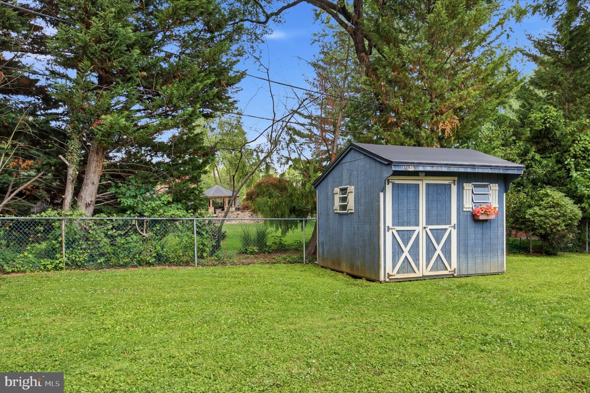 276 Ellis Road Havertown, PA 19083 - Photo 23 of 36