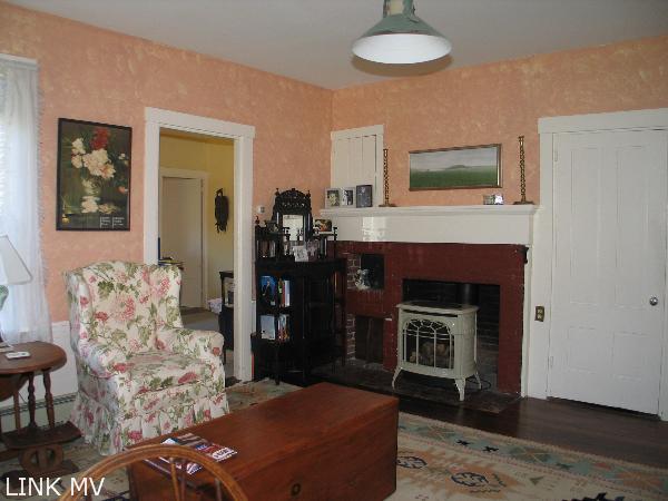 667 State Road West Tisbury, MA 02568 - Photo 7 of 14 http://d1qzqeyxiitrap.cloudfront.net/photos/19887/600/c1d4cadb.jpg
