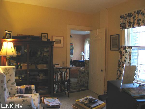 667 State Road West Tisbury, MA 02568 - Photo 8 of 14 http://d1qzqeyxiitrap.cloudfront.net/photos/19887/600/0f816659.jpg