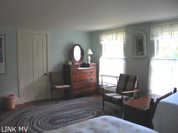 667 State Road West Tisbury, MA 02568 - Photo 9 of 14 http://d1qzqeyxiitrap.cloudfront.net/photos/19887/600/bf2f5a94.jpg